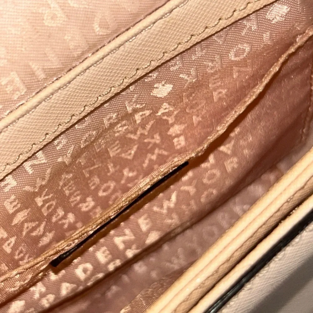 Pre loved Kate Spade laurel way Carsen blush crossbody bag